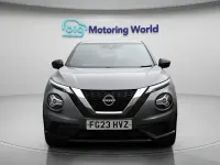 Usado Nissan Juke N-Connecta 114 CV (83 kW) 2023 Gris SUV