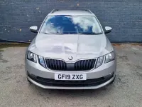 Usado Skoda Octavia SE Technology 115 CV (84 kW) 2019 Beige Familiar
