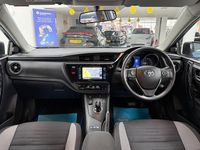 Used Toyota Auris Hybrid Design 136 HP (100 kW) 2015 Blue Hatchback