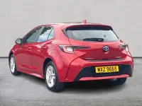 Used Toyota Corolla 122 HP (89 kW) 2019 Red Hatchback