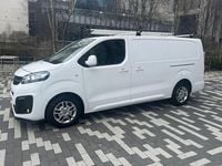 Second-hand Vauxhall Vivaro Sportive 100 CP (73 kW) 2020 Alb Monovolum