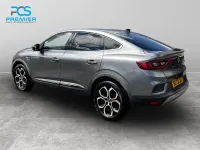 Used Renault Arkana Version S 142 HP (104 kW) 2022 Metallic grey SUV