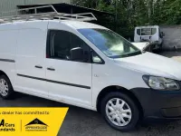 Usado VW Caddy 102 CV (75 kW) 2011 Blanco Monovolumen