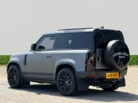 Used Land Rover Defender SE 300 HP (220 kW) 2021 Grey SUV