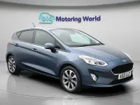 Usado Ford Fiesta Trend 95 CV (69 kW) 2021 Azul Utilitario