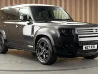 Used Land Rover Defender SE Dynamic 300 HP (220 kW) 2023 SUV