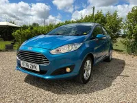 Used Ford Fiesta Zetec 2016 Blue Hatchback