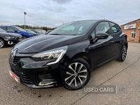 Used Renault Clio V Iconic 90 HP (66 kW) 2022 Black Hatchback