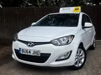 Used Hyundai i20 Active 99 HP (72 kW) 2014 White Hatchback