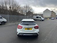 Used Mercedes GLA200 AMG line 136 HP (100 kW) 2015 White SUV