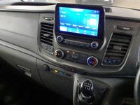 Usado Ford Transit Custom Trend 130 HP (95 kW) 2022 Prateado Van