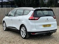 Used Renault Grand Scénic IV Iconic 140 HP (102 kW) 2019 White/black MPV