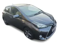 Used Toyota Yaris 101 HP (74 kW) 2016 Grey Hatchback