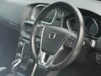 Used Volvo V40 Pro 120 HP (88 kW) 2018 White Hatchback