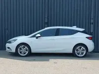 Used Vauxhall Astra SRi 150 HP (110 kW) 2018 White Hatchback