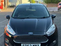 Begagnad Ford Fiesta Titanium 2014 Svart Halvkombi