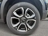 Ny Jeep Avenger Summit 100 HK (73 kW) 2025 Svart SUV