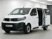 Used Vauxhall Vivaro 145 HP (106 kW) 2024 White MPV