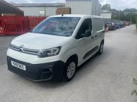 Used Citroën Berlingo 75 HP (55 kW) 2019 White MPV
