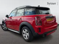 Usado Mini Cooper Countryman Classic 134 CV (98 kW) 2021 Rojo SUV