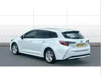 Used Toyota Corolla 122 HP (89 kW) 2022 White Estate