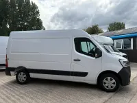 Used Renault Master Business 135 HP (99 kW) 2023 White MPV