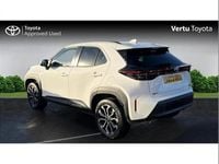 Used Toyota Yaris Cross Design 113 HP (83 kW) 2024 White SUV