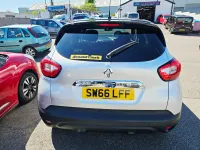 Used Renault Captur Dynamique 90 HP (66 kW) 2016 Silver SUV