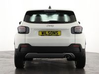 Used Jeep Avenger Altitude 100 HP (73 kW) 2025 White SUV