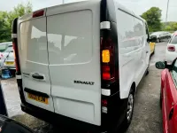 Used Renault Trafic Business 120 HP (88 kW) 2021 White MPV