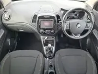 Used Renault Captur Iconic 90 HP (66 kW) 2018 Black SUV