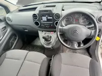 Used Citroën Berlingo 100 HP (73 kW) 2017 White MPV