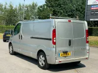 Used Vauxhall Vivaro 115 HP (84 kW) 2011 Silver MPV