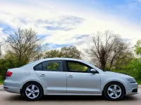 Usado VW Jetta SE 140 HP (102 kW) 2011 Prateado Sedan