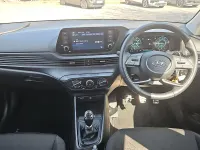Used Hyundai Bayon SE 100 HP (73 kW) 2022 Red SUV