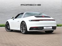 Begagnad Porsche 911 444 HK (326 kW) 2023 Vit Cab