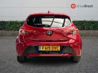Used Toyota Corolla 122 HP (89 kW) 2019 Red Hatchback