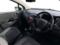 Used Renault Captur Dynamique 90 HP (66 kW) 2014 Cream/black SUV
