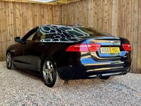 Begagnad Jaguar XE Supercharged 2015 Svart Sedan