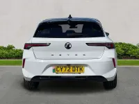 Used Vauxhall Astra GS Line 130 HP (95 kW) 2023 White Hatchback
