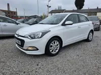 Used Hyundai i20 SE 84 HP (61 kW) 2017 White Hatchback