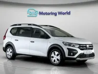 Usado Dacia Jogger Essentiel 109 HP (80 kW) 2022 Branco Monovolume