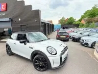 Usado Mini Cooper SE Hatch 135 kW (184 CV) 2021 Plateado Utilitario