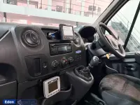 Begagnad Vauxhall Movano 130 HK (95 kW) 2019 Vit Minibuss