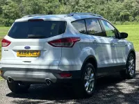 Used Ford Kuga Zetec 140 HP (102 kW) 2014 White SUV