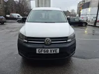 Usado VW Caddy Startline 102 HP (75 kW) 2018 Branco Monovolume