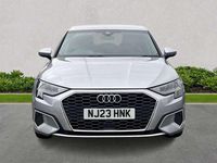 Używany Audi A3 Sport 147 KM (108 kW) 2023 Srebrny Sedan/Limuzyna