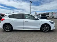 Used Ford Focus ST-Line 125 HP (91 kW) 2019 White Hatchback