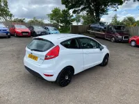 Used Ford Fiesta 2011 White Hatchback