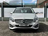 Usado Mercedes B180 SE 109 HP (80 kW) 2017 Prateado Monovolume